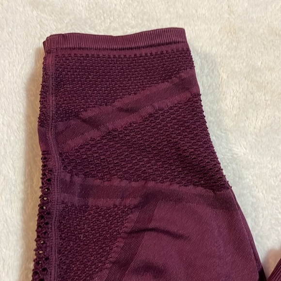Fabletics Burgundy Leggings With Mesh Detailed Legs - Picture 3 of 10